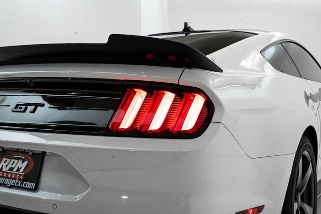 Used 2021 Ford Mustang GT Premium w/ Black Accent Package RWD image 12