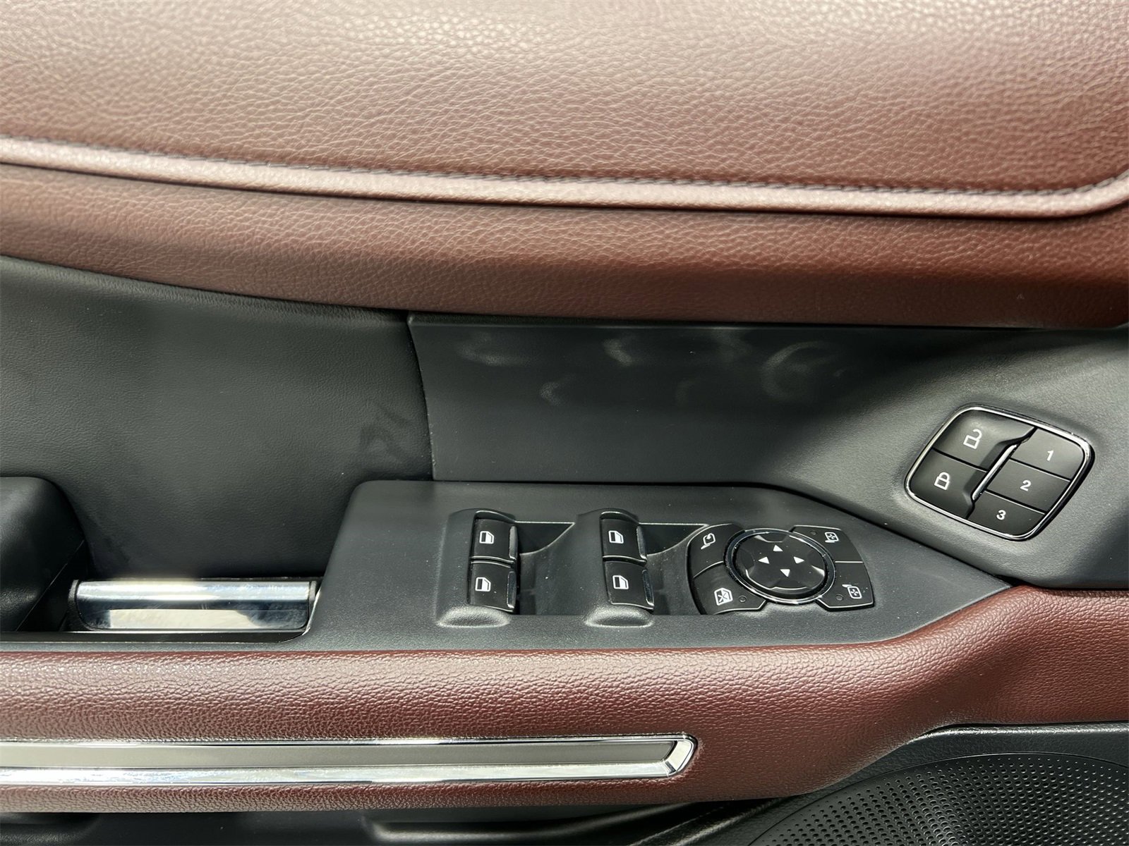 Used 2024 Ford Expedition Max Limited image 13