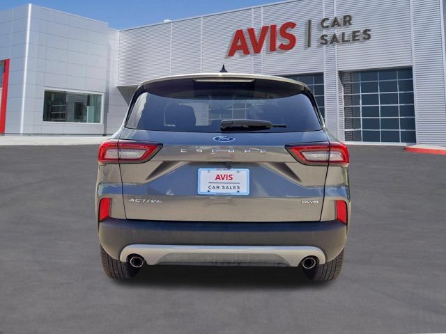 Used 2025 Ford Escape Active AWD/4WD image 7