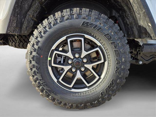 New 2026 Jeep Gladiator Rubicon w/ Steel Power Dome Hood Package AWD/4WD image 10