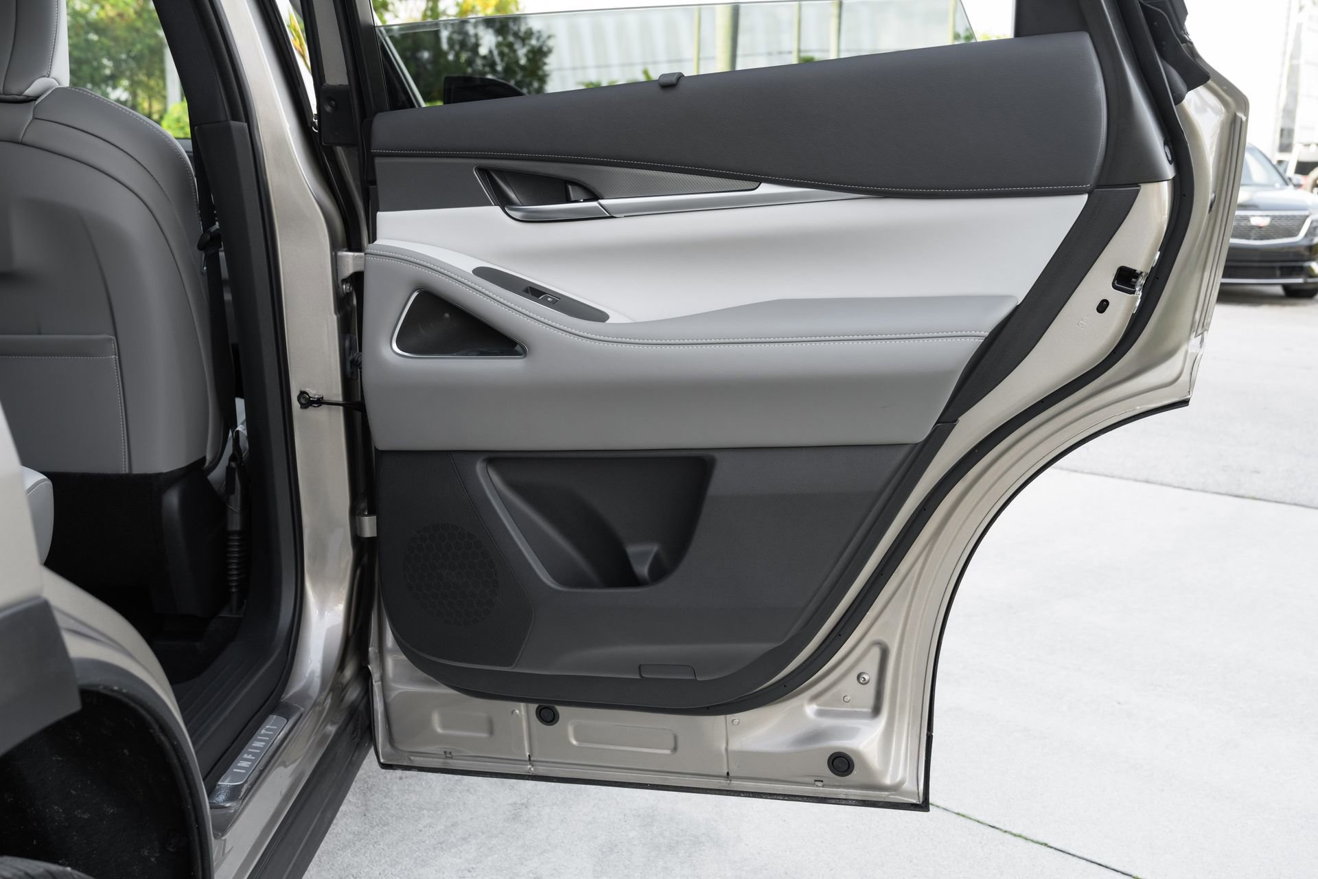 Certified 2026 INFINITI QX60 Luxe w/ Cargo Package image 34