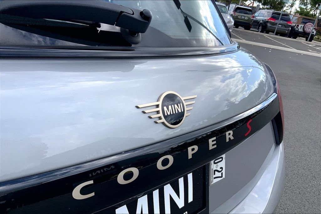 Certified 2026 MINI Cooper S FWD image 32