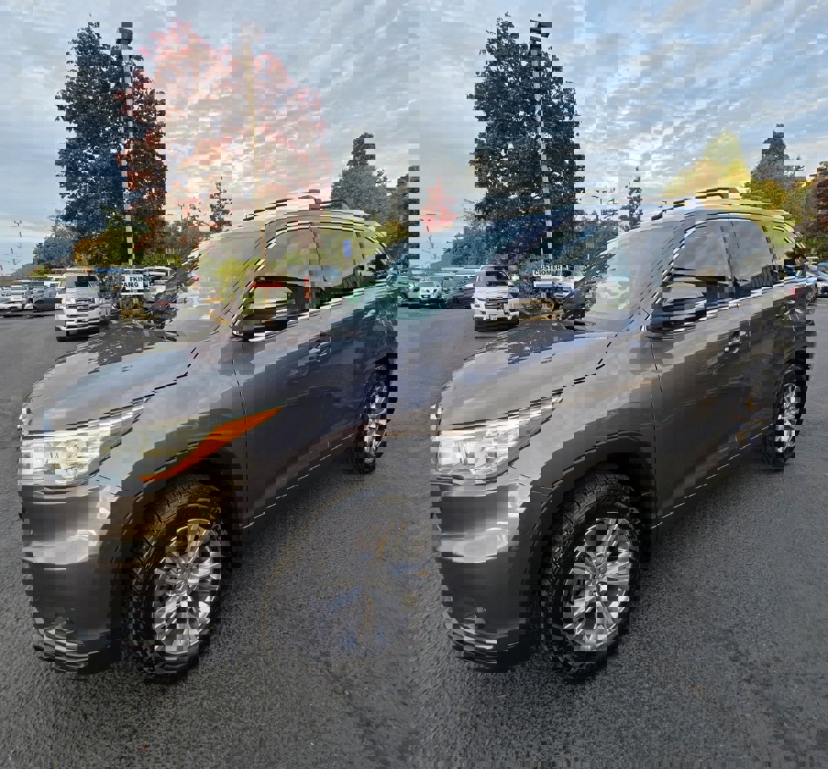 Used 2015 Toyota Highlander XLE image 2