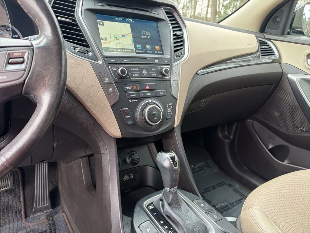 Used 2017 Hyundai Santa Fe Sport w/ 2.4L Tech Package 04 image 18