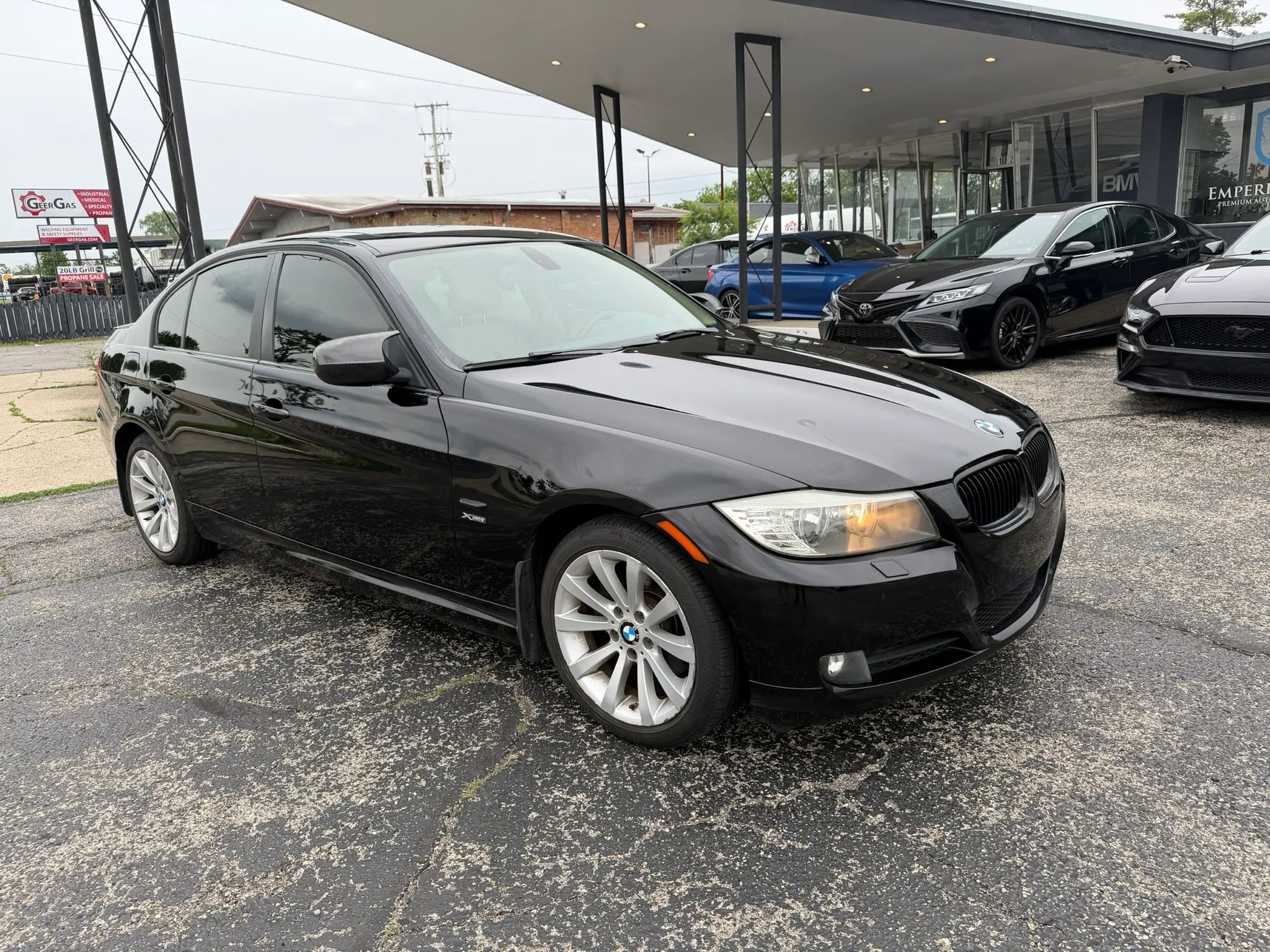 Used 2011 BMW 328i xDrive Sedan AWD/4WD image 11