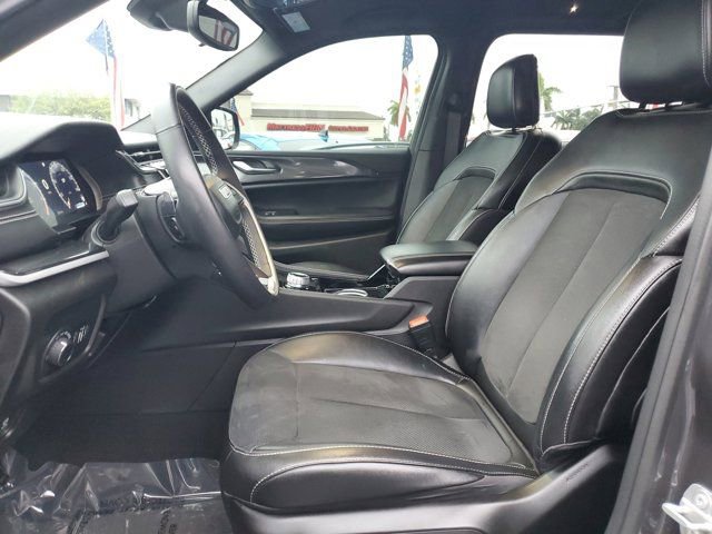 Used 2023 Jeep Grand Cherokee L Laredo RWD image 15