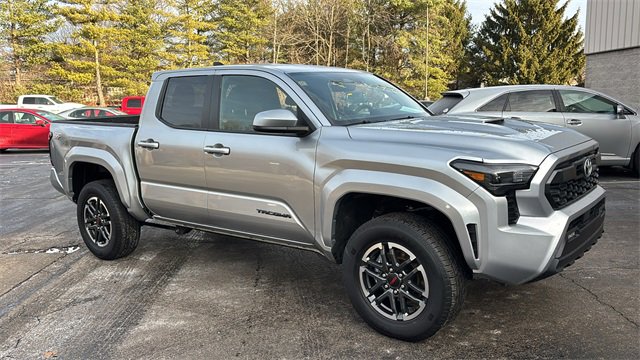 Used 2025 Toyota Tacoma TRD Sport image 25