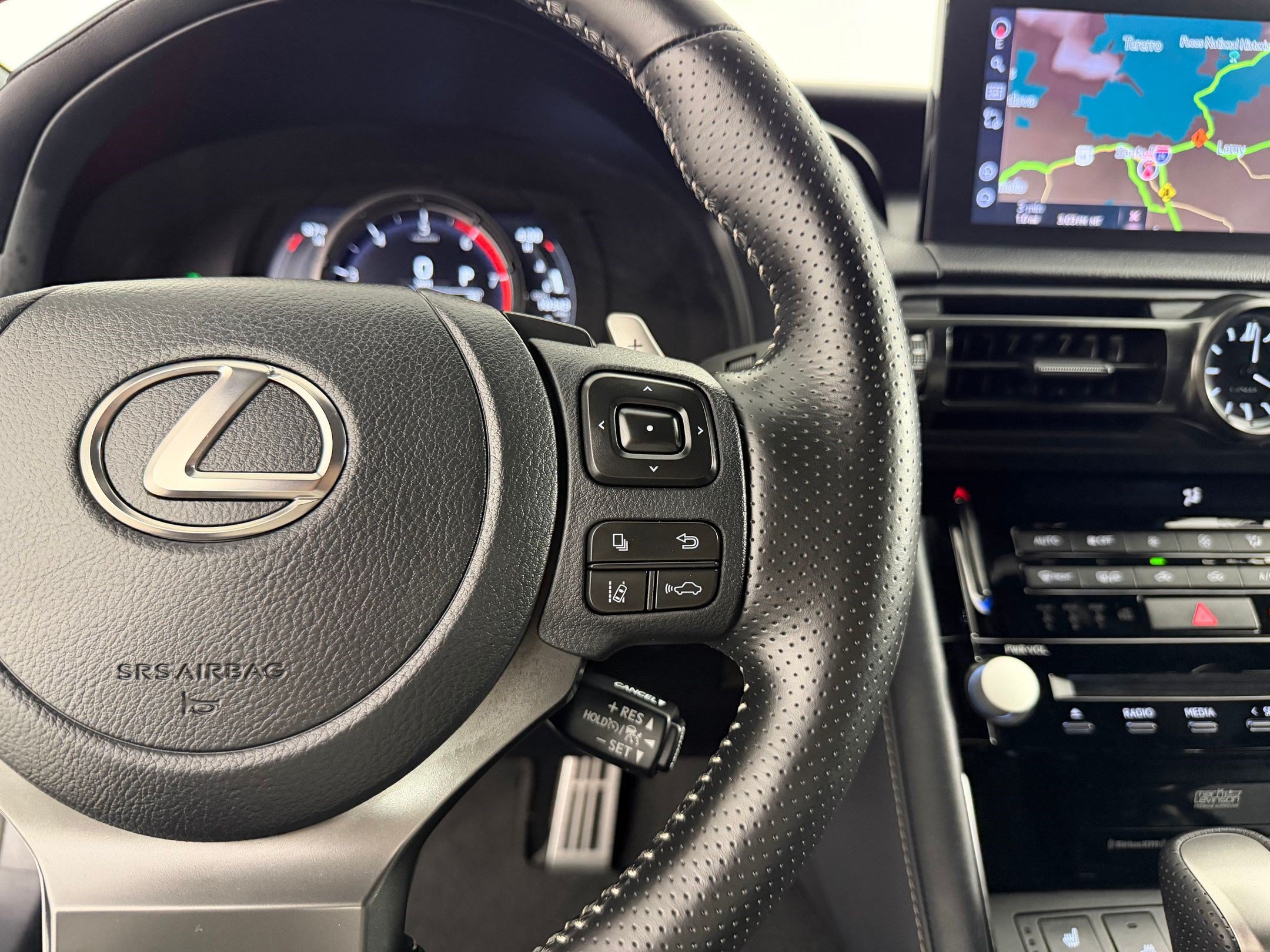 Used 2025 Lexus IS 500 w/ Accessory Package 2 RWD image 15