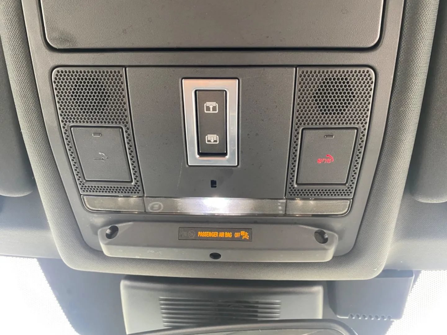 Used 2019 Land Rover Discovery Sport HSE AWD/4WD image 23