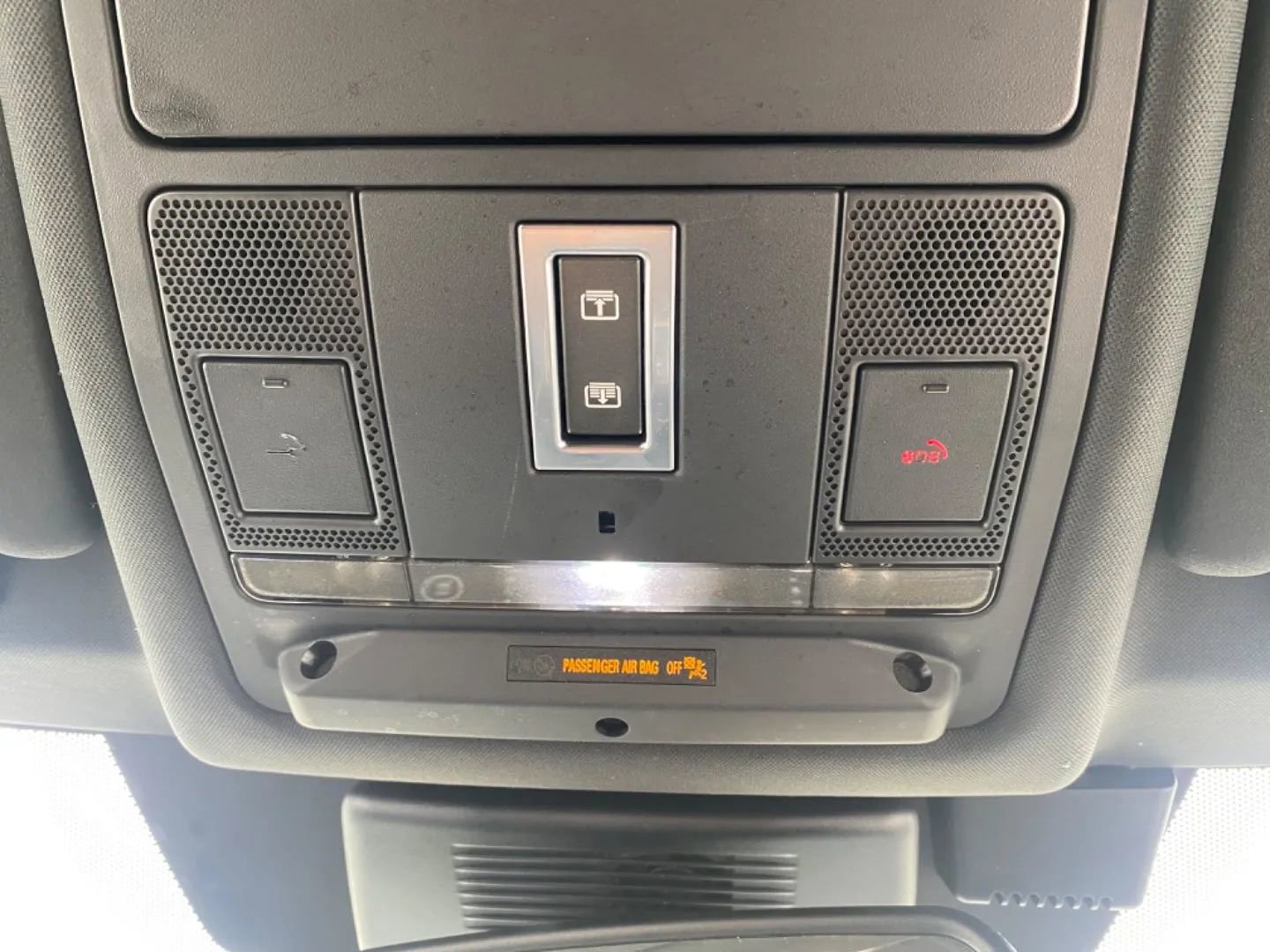 Used 2019 Land Rover Discovery Sport HSE AWD/4WD image 23
