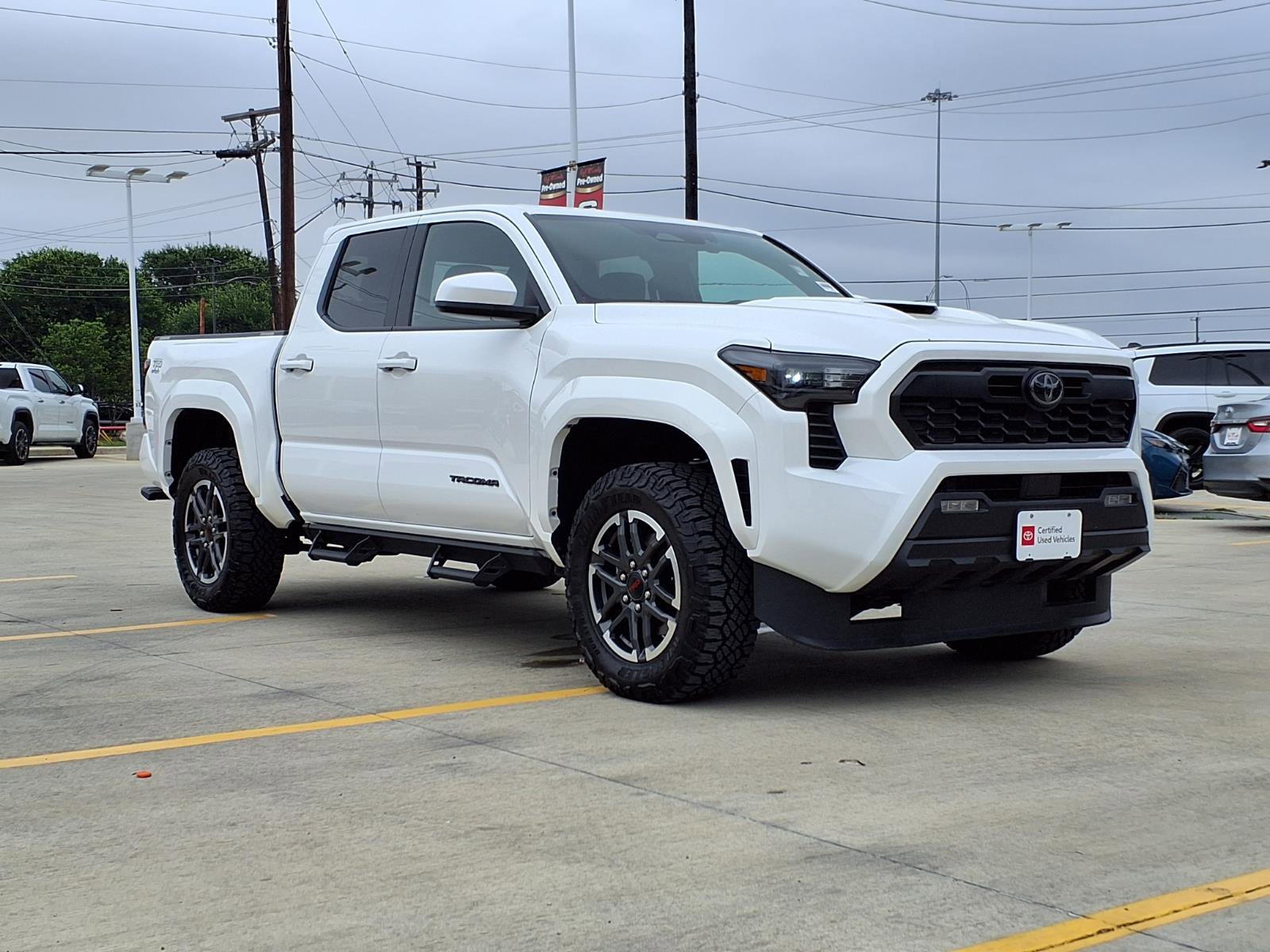 Certified 2025 Toyota Tacoma TRD Sport AWD/4WD image 3