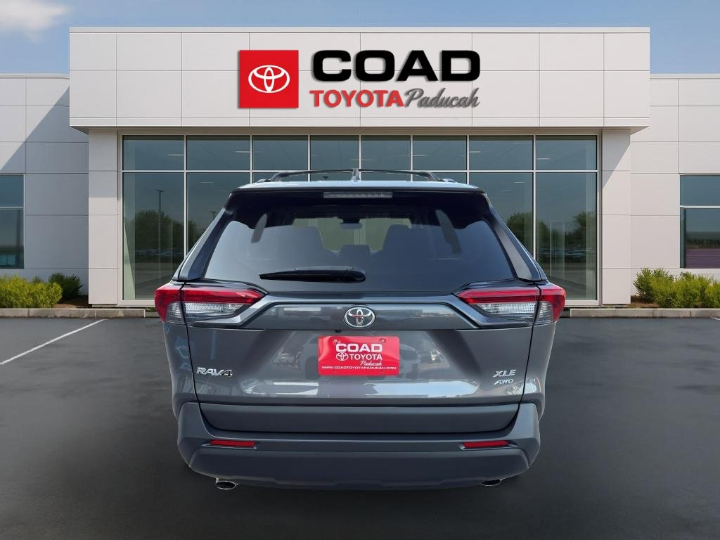 Used 2022 Toyota RAV4 XLE w/ Convenience Package AWD/4WD image 4