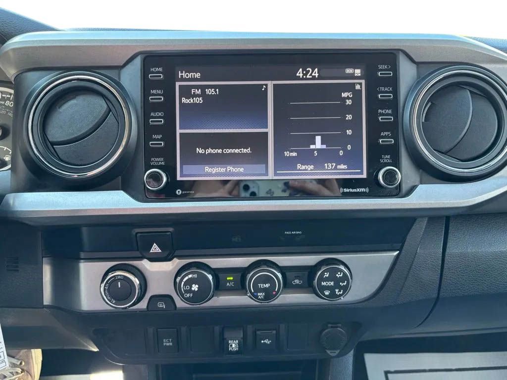 Used 2020 Toyota Tacoma SR5 image 17