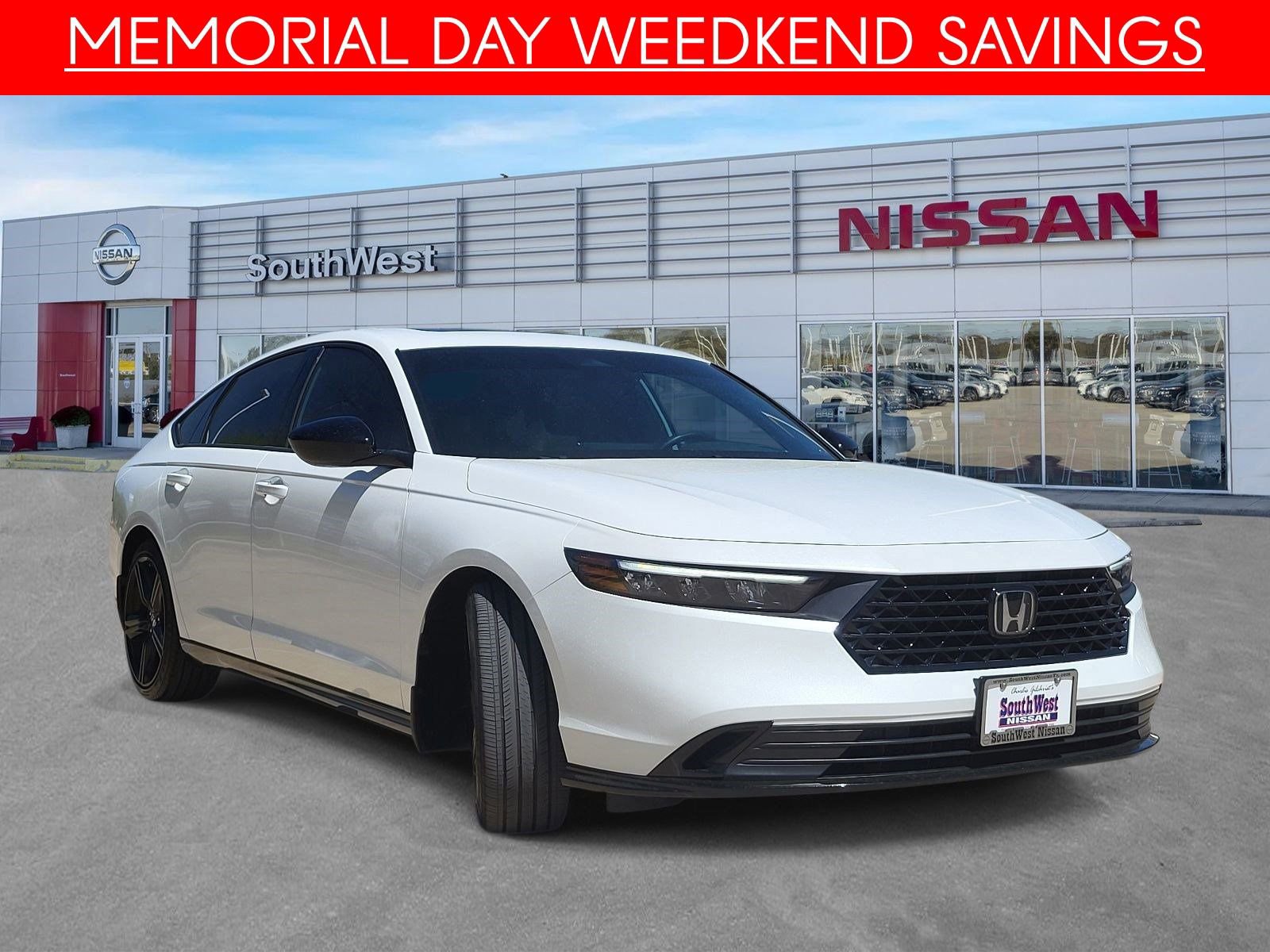 Used 2025 Honda Accord Sport image 4