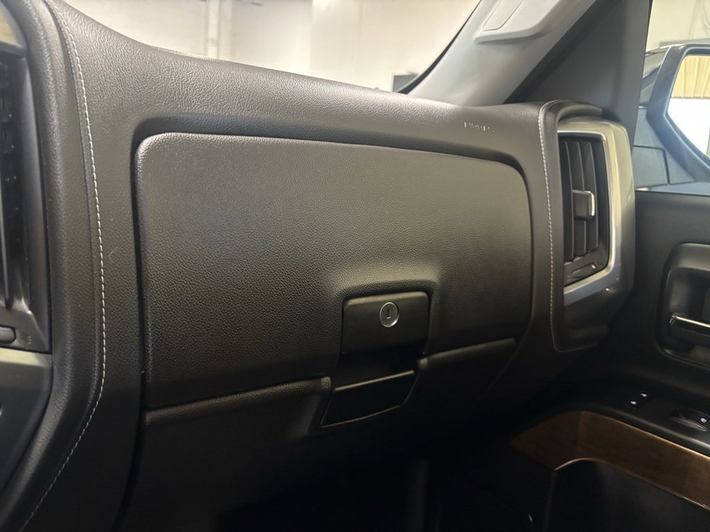 Used 2018 Chevrolet Silverado 1500 LTZ image 25