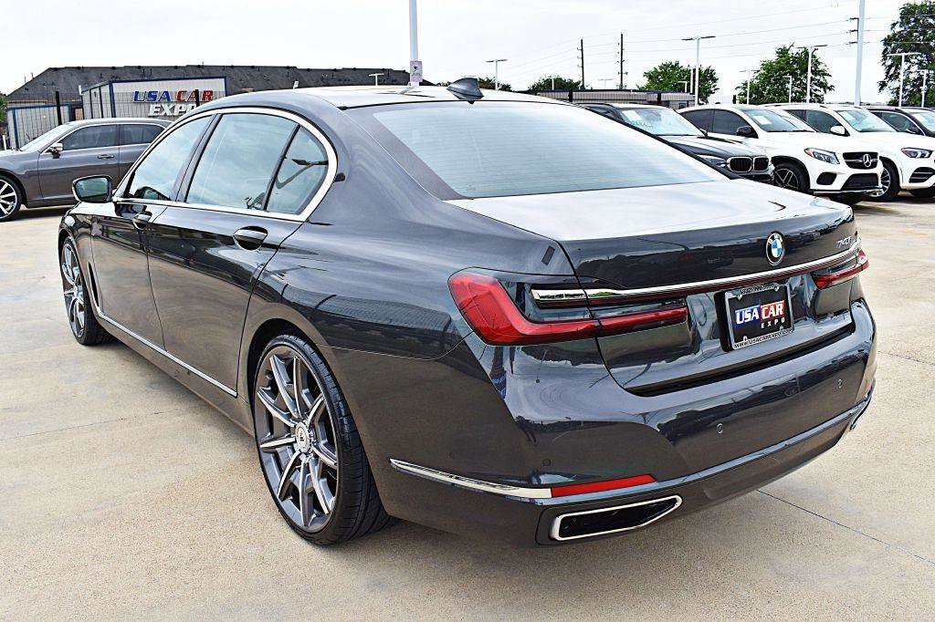 Used 2022 BMW 740i RWD image 8