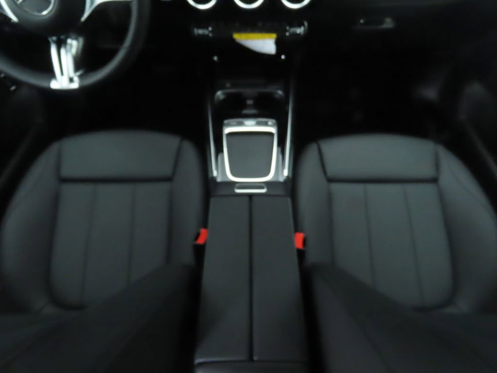 Certified 2025 Mercedes-Benz GLA 250 image 16