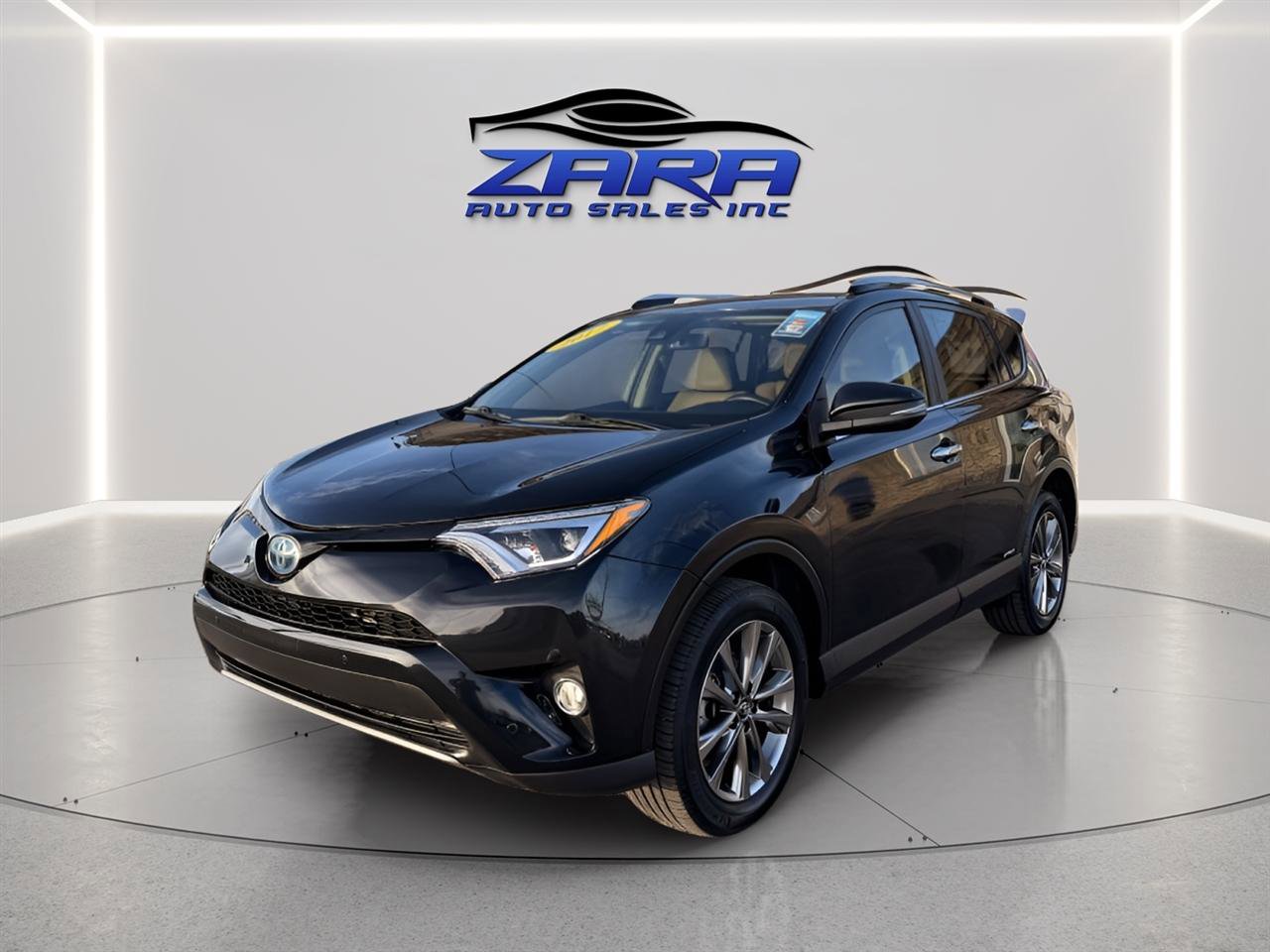 Used 2017 Toyota RAV4 Limited w/ Carpet Mat Package image 2