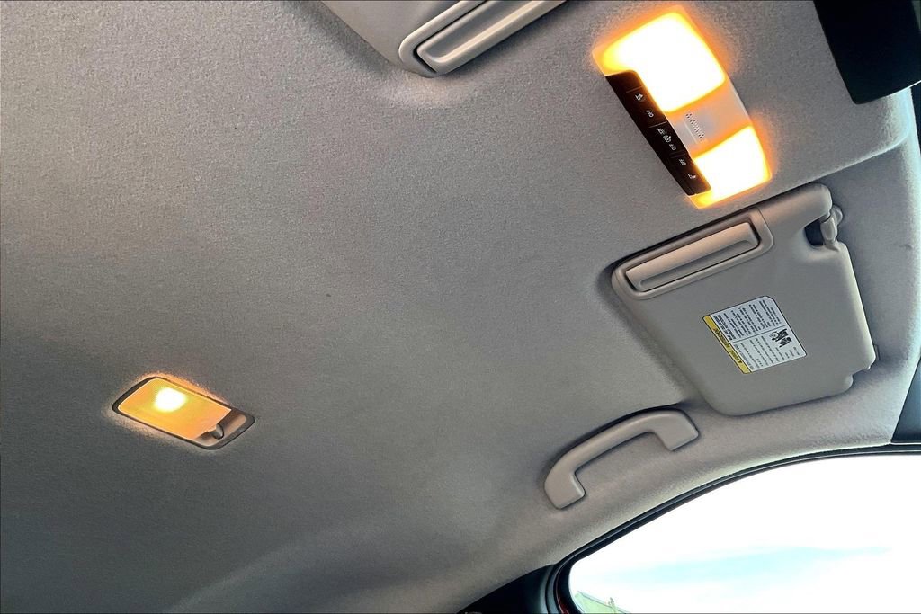 Used 2020 Nissan Kicks SR w/ SR Premium Package image 15