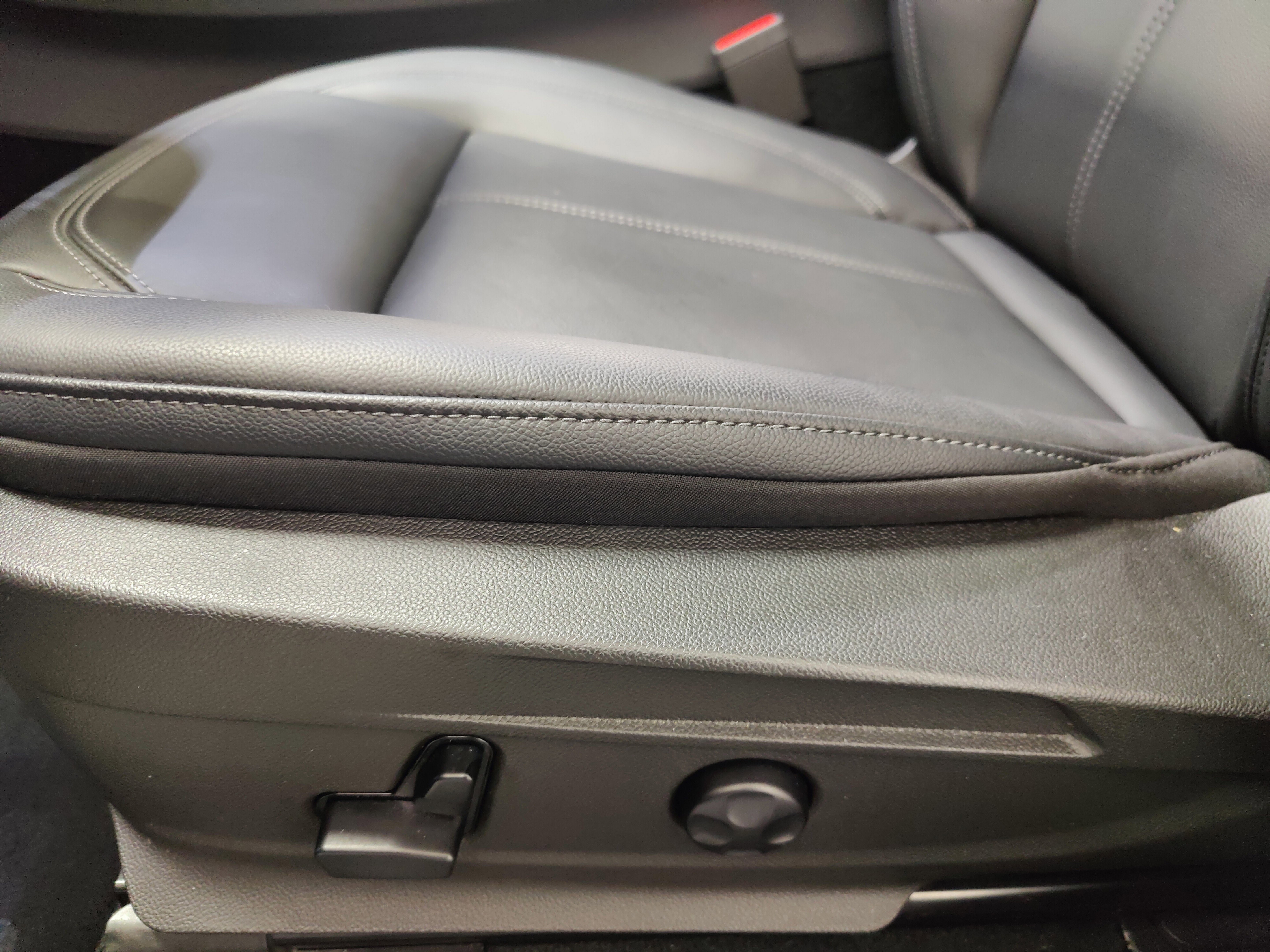 Used 2024 Alfa Romeo Stelvio Sprint image 18