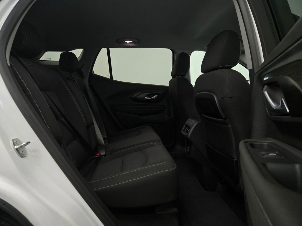 Used 2023 GMC Terrain SLE image 31