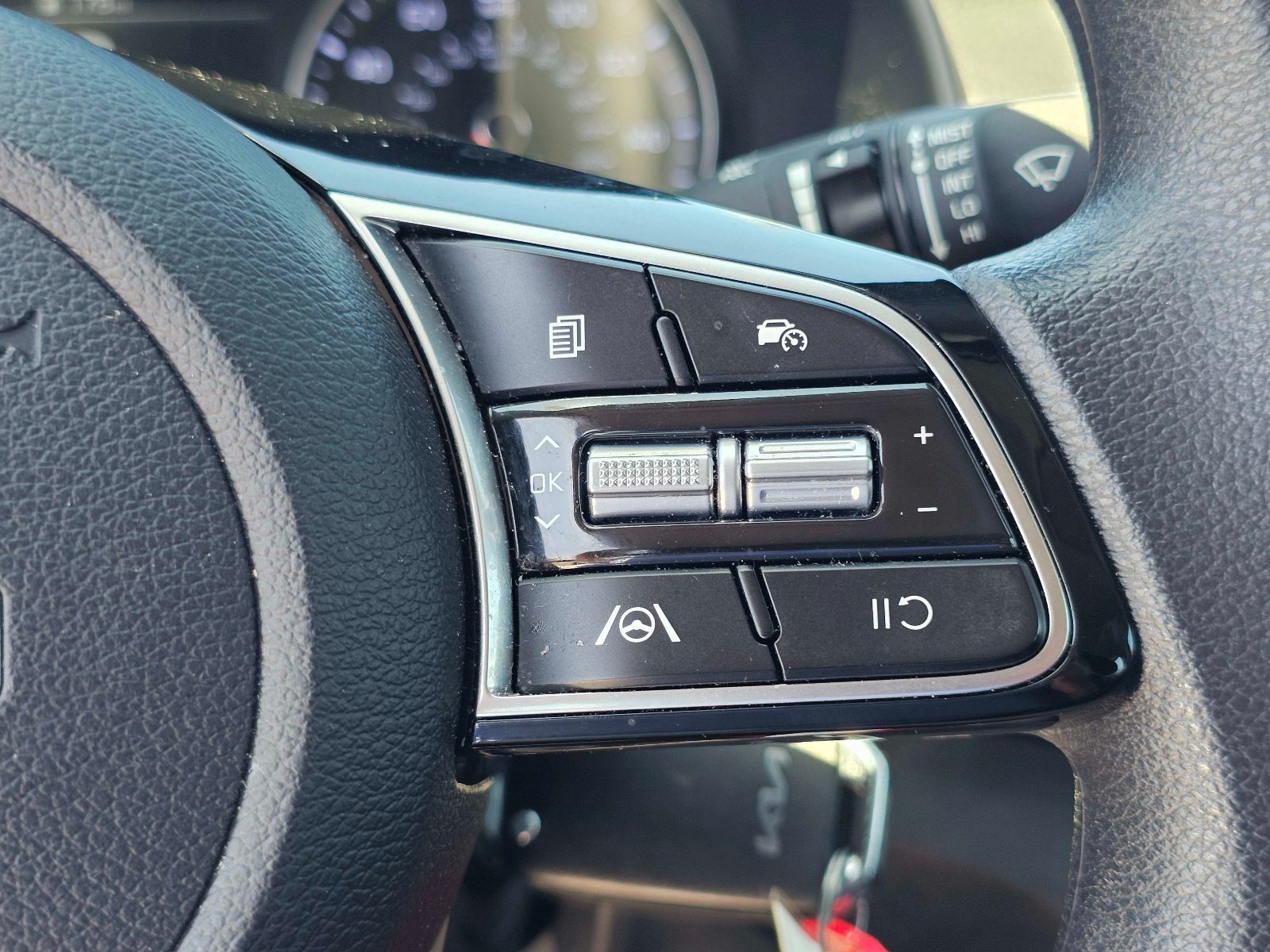 Certified 2024 Kia Forte LXS w/ LXS Technology Package FWD image 20