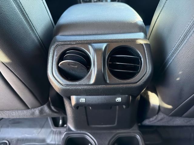 Used 2024 Jeep Gladiator Sport image 14