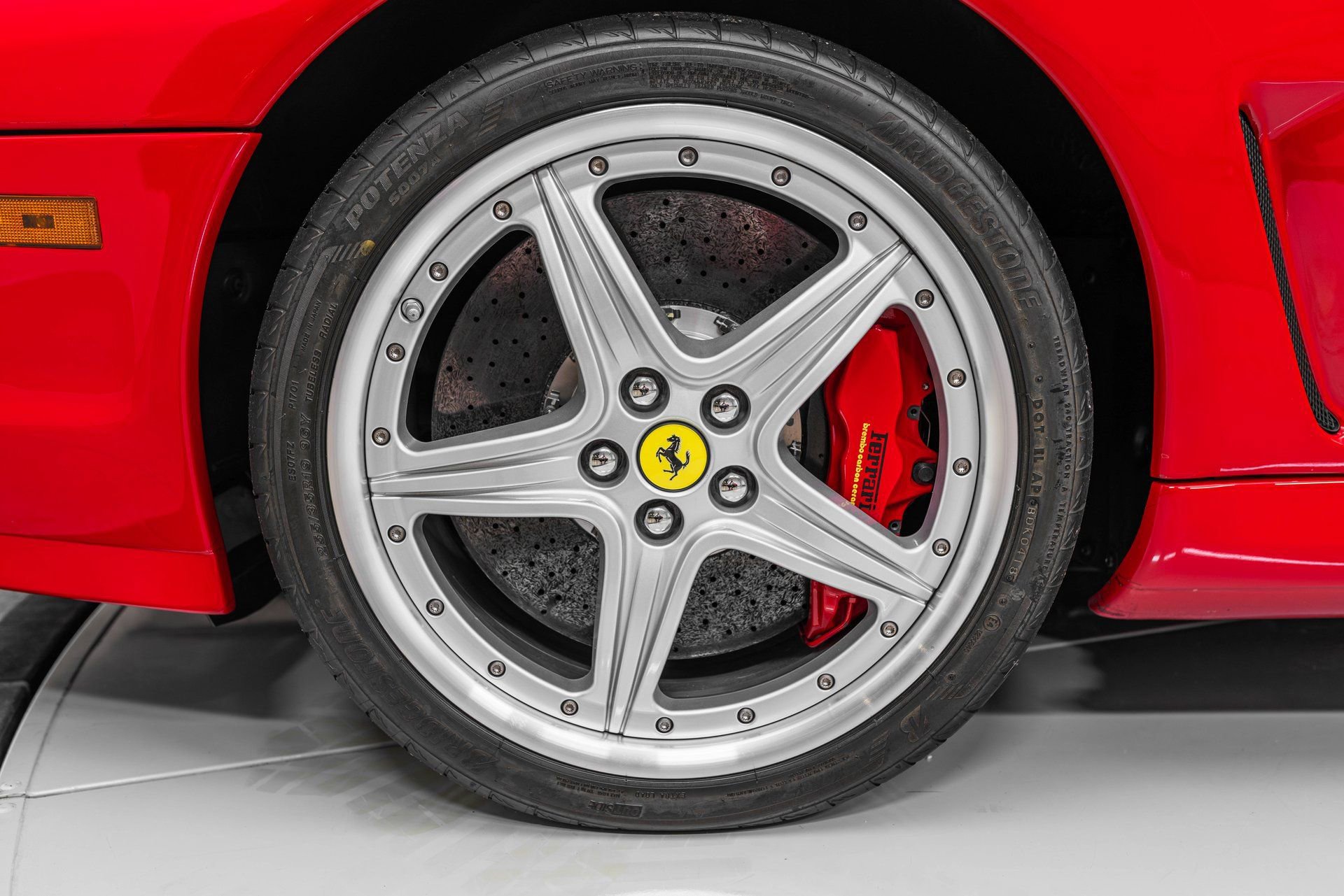 Used 2005 Ferrari 575M Maranello Superamerica RWD image 14