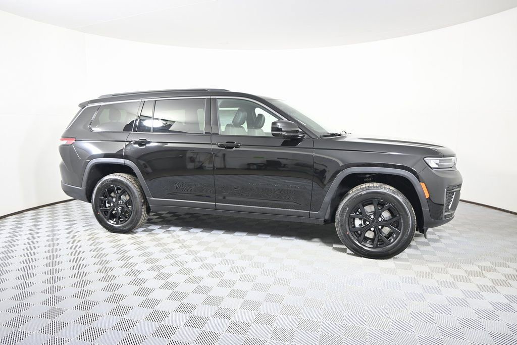 New 2026 Jeep Grand Cherokee L 4WD image 8