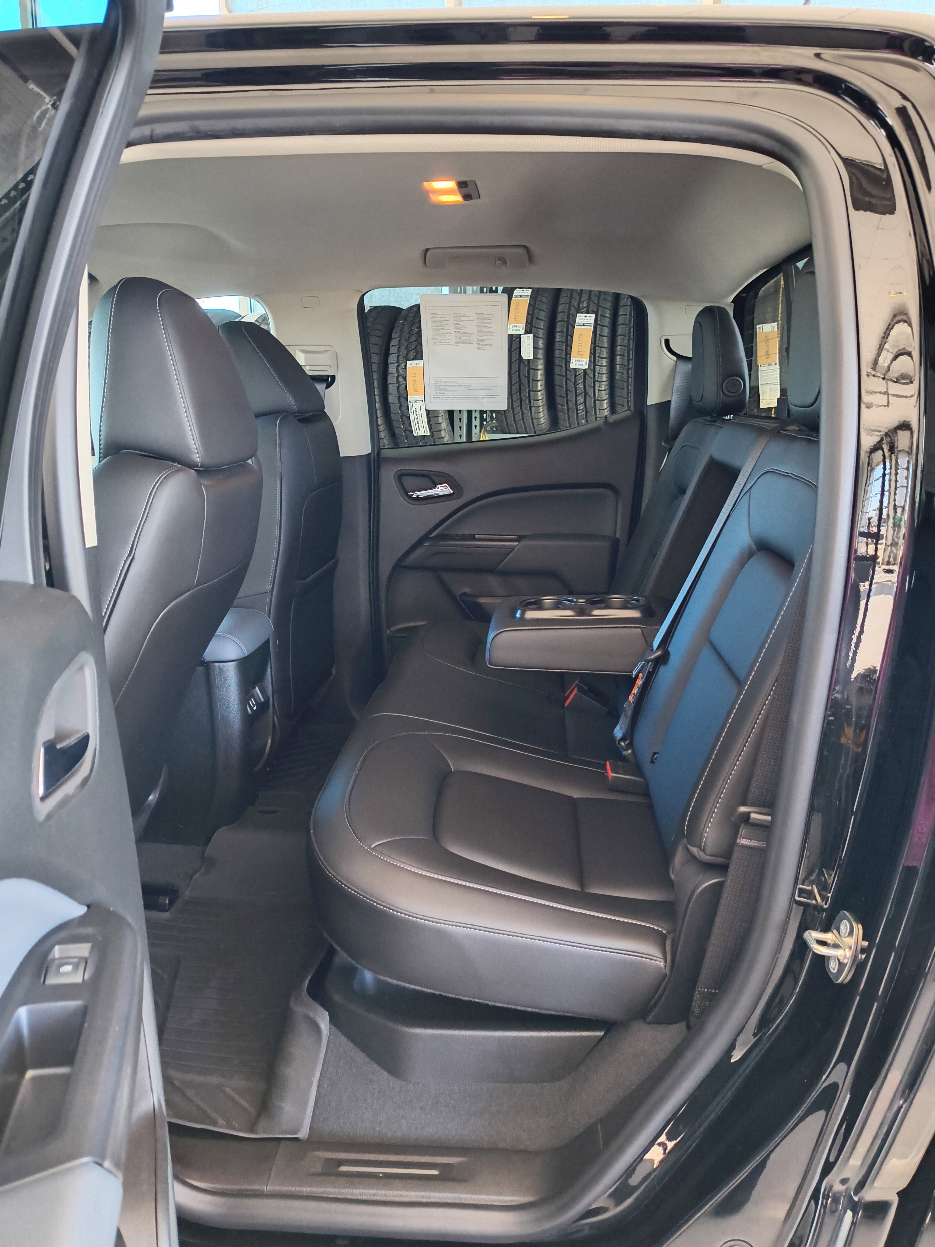 Used 2022 Chevrolet Colorado Z71 image 8