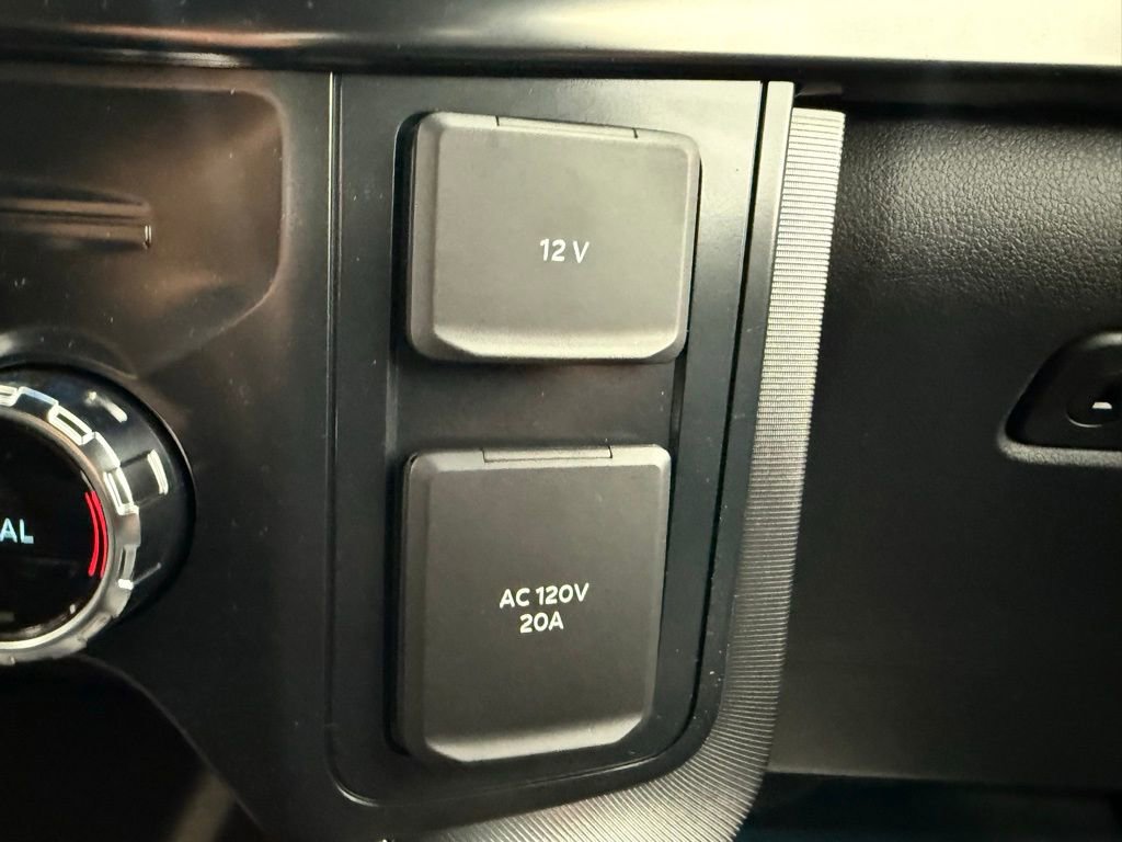 New 2025 Ford F150 Platinum w/ FX4 Off-Road Package image 39