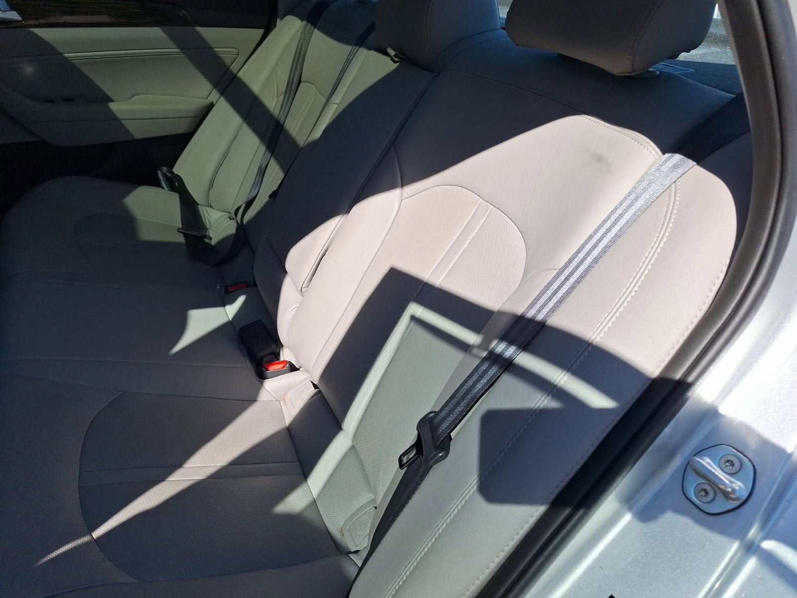 Used 2016 Hyundai Sonata Limited w/ Option Group 05 image 32