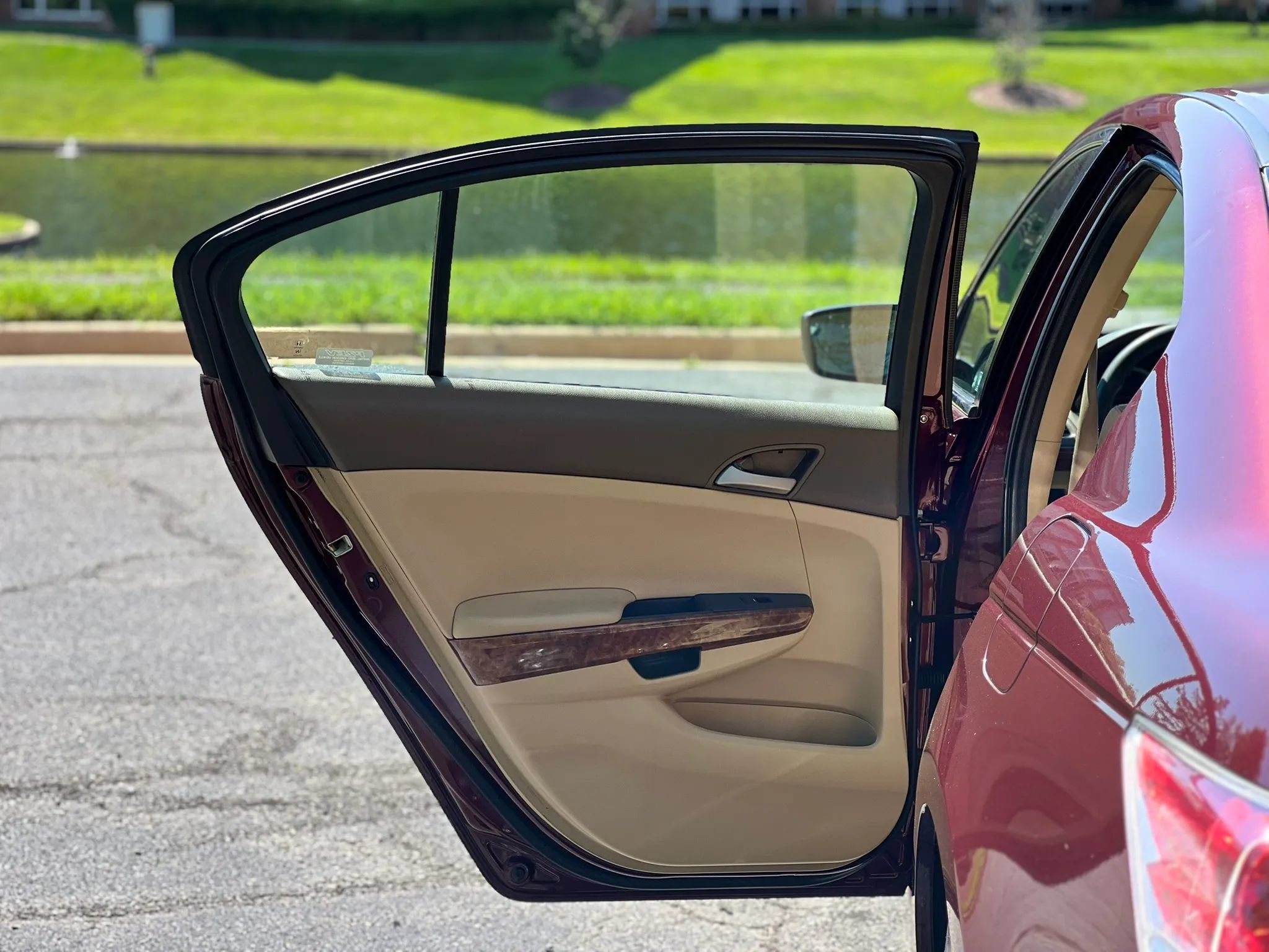 Used 2010 Honda Accord EX image 36