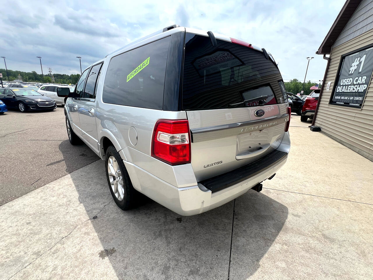 Used 2017 Ford Expedition Max Limited image 7