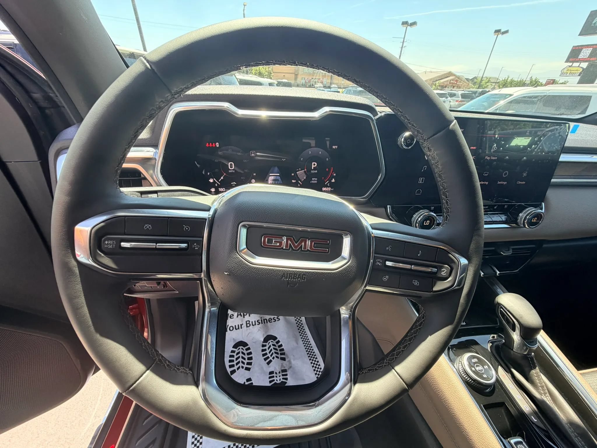 Used 2025 GMC Canyon Denali AWD/4WD image 13