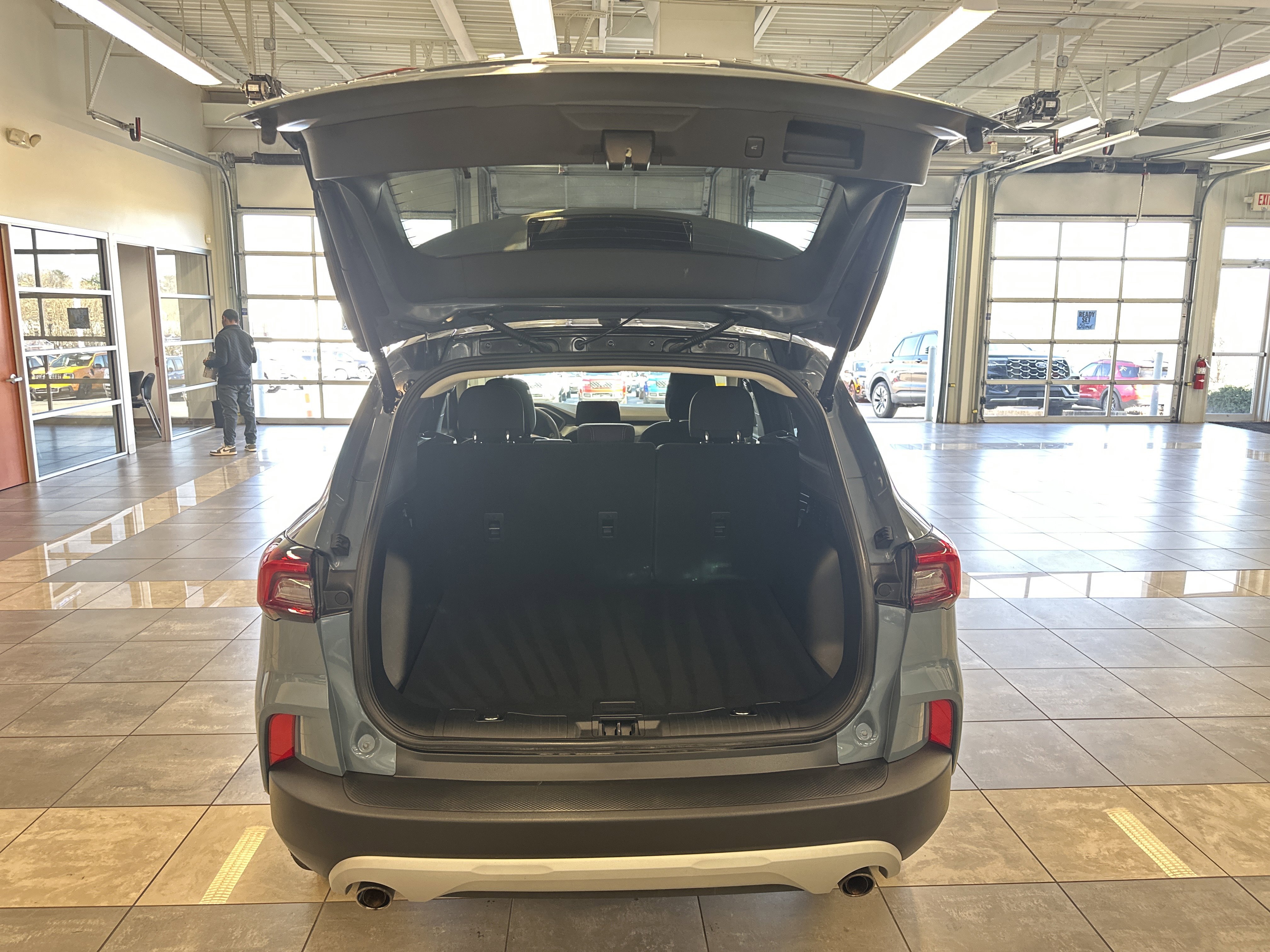 Used 2023 Ford Escape Active image 28
