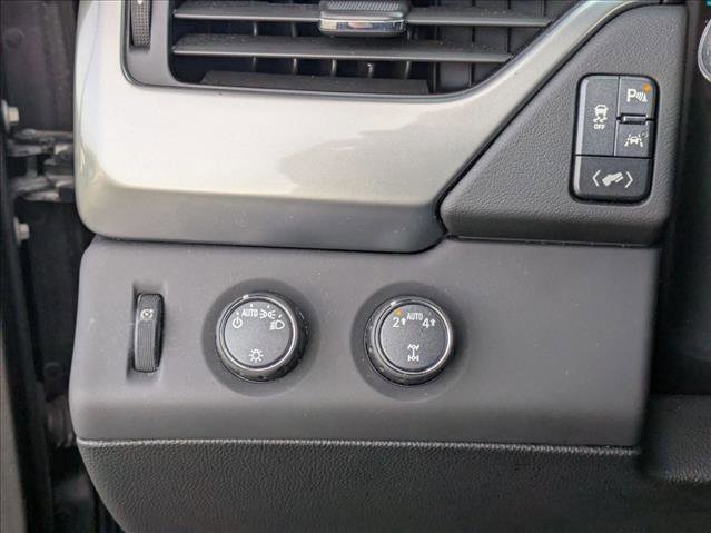 Used 2020 Chevrolet Suburban LT image 6