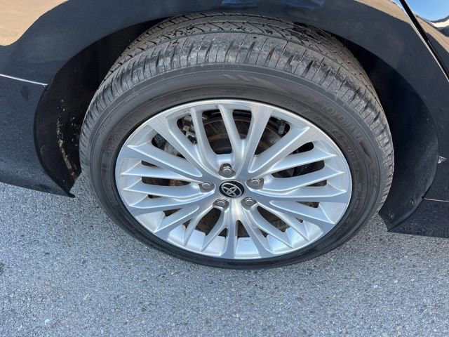 Used 2020 Toyota Camry XLE image 16