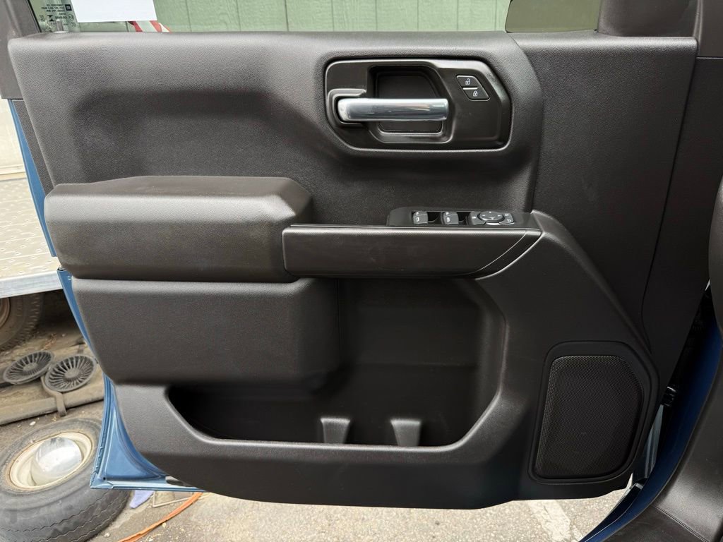 Used 2024 Chevrolet Silverado 1500 Custom Trail Boss w/ Dark Appearance Package AWD/4WD image 20