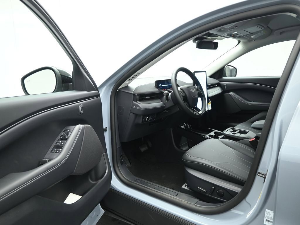 New 2026 Ford Mustang Mach-E Select image 8