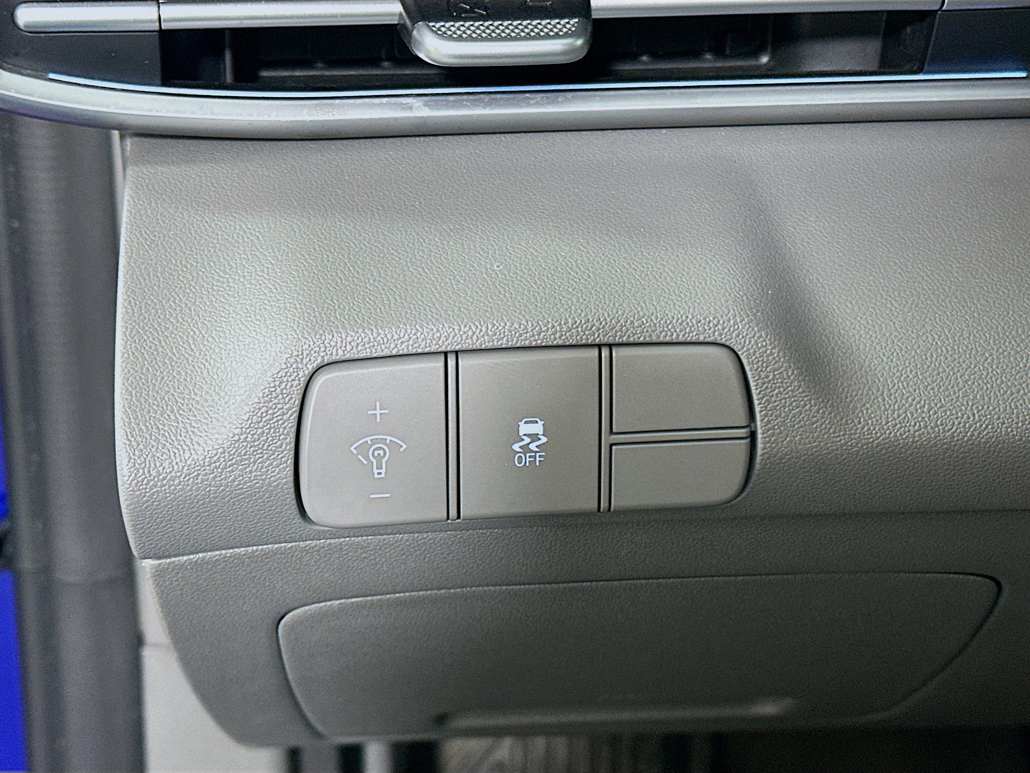 Used 2024 Hyundai Elantra SEL image 17