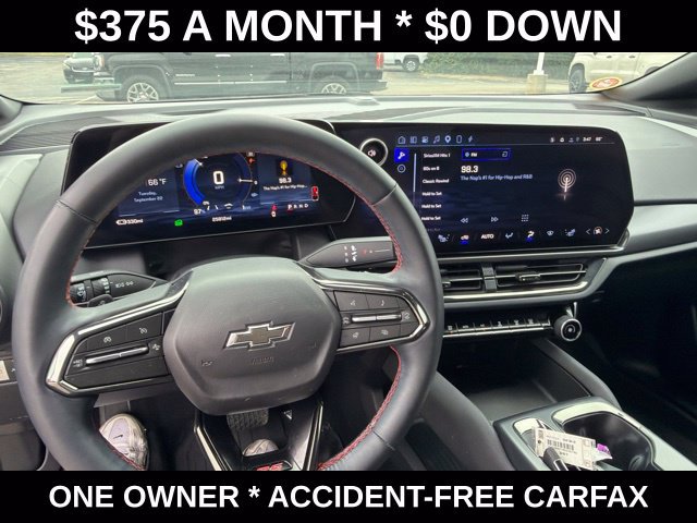 Used 2024 Chevrolet Equinox EV RS w/ LPO, Illumination Package FWD image 32
