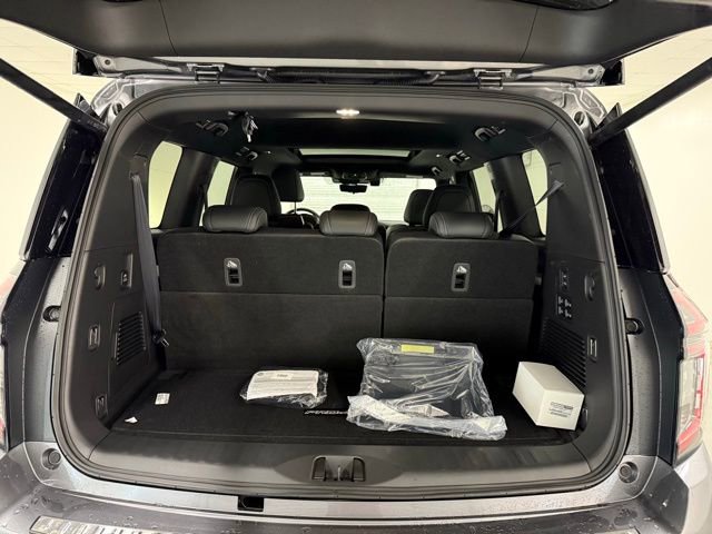 New 2025 Nissan Armada PRO-4X w/ Pro-4X Premium Package image 7