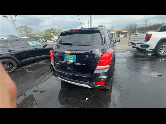 Certified 2022 Chevrolet Trax LT w/ LT Convenience Package image 7