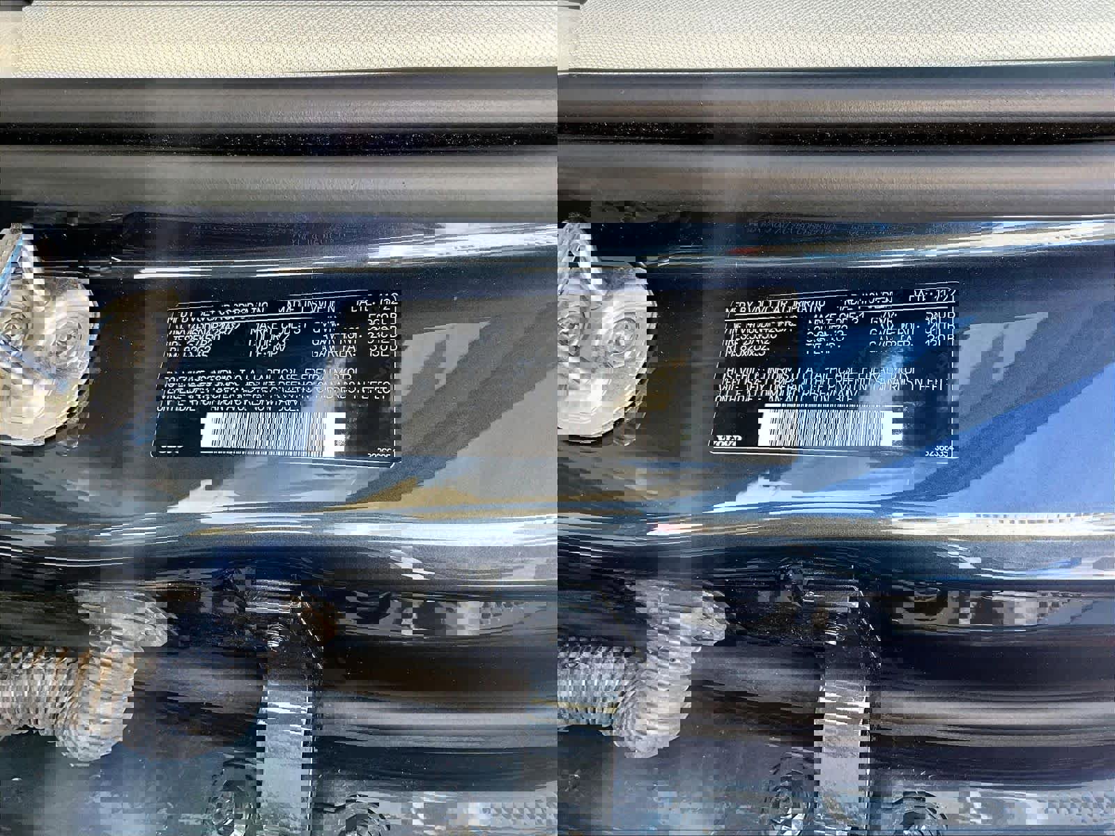 Used 2023 Volvo XC60 T8 Plus w/ Climate Package image 34