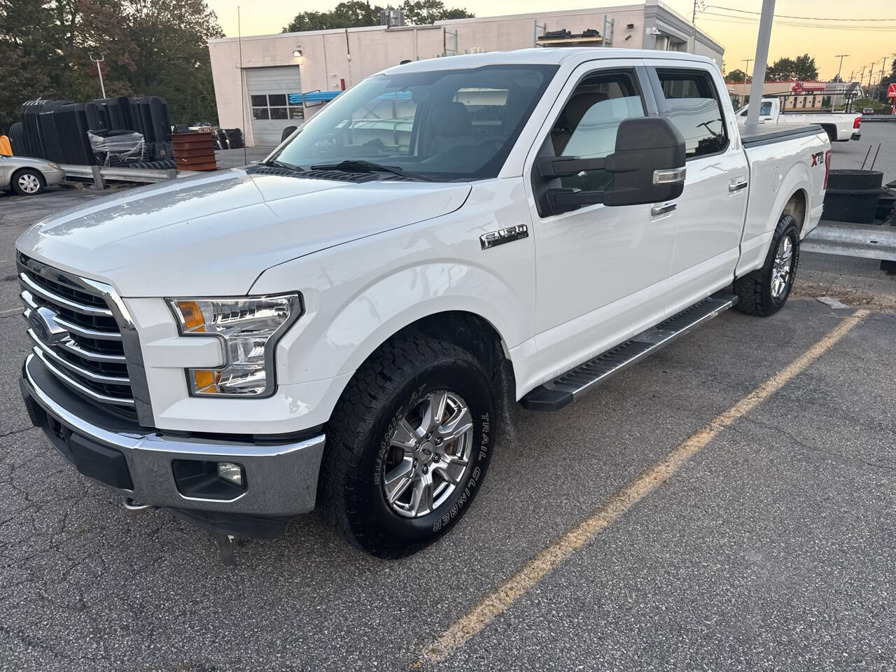 Used 2017 Ford F150 XLT w/ XTR Package image 4