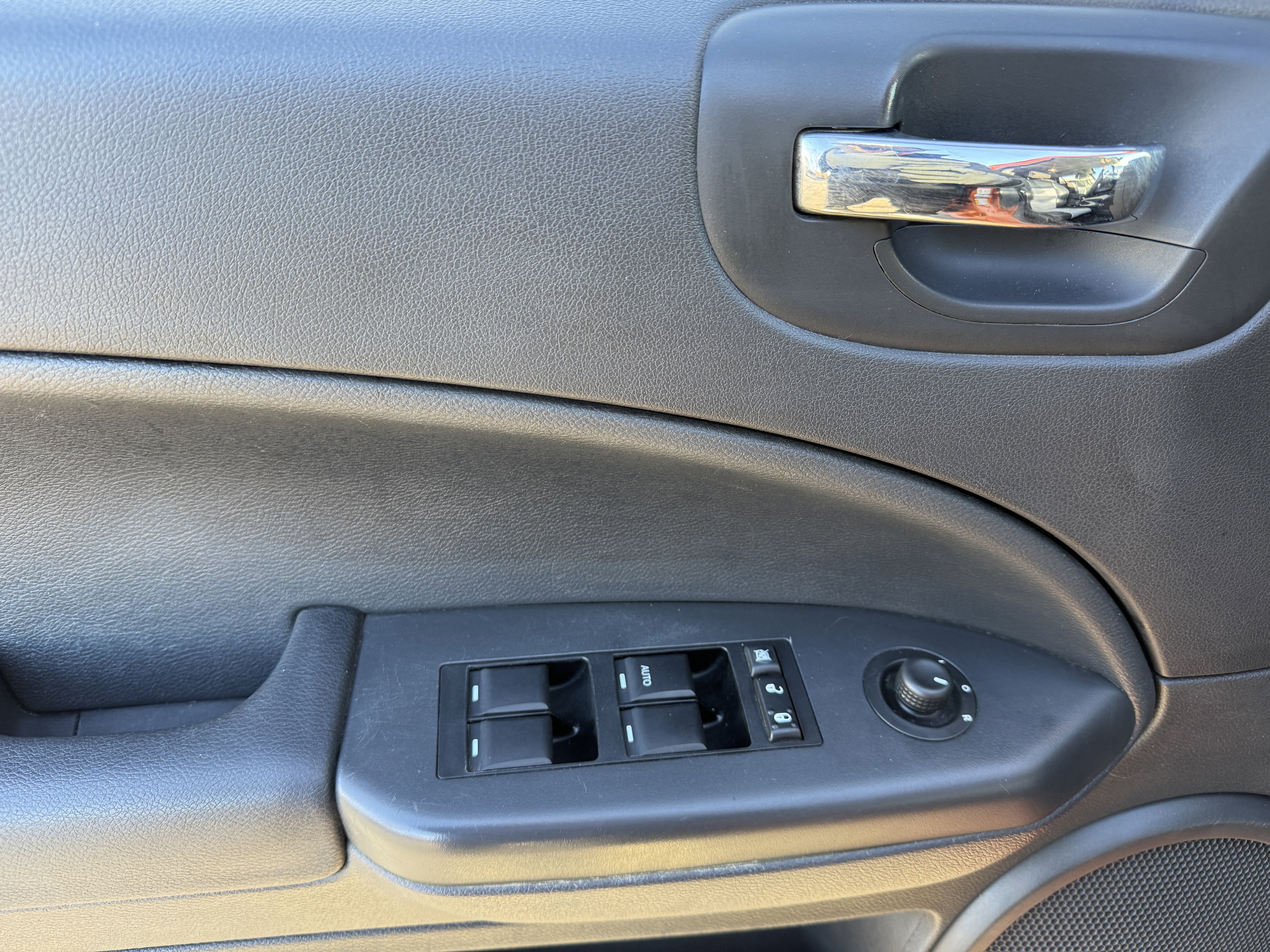 Used 2011 Dodge Caliber Mainstreet image 9