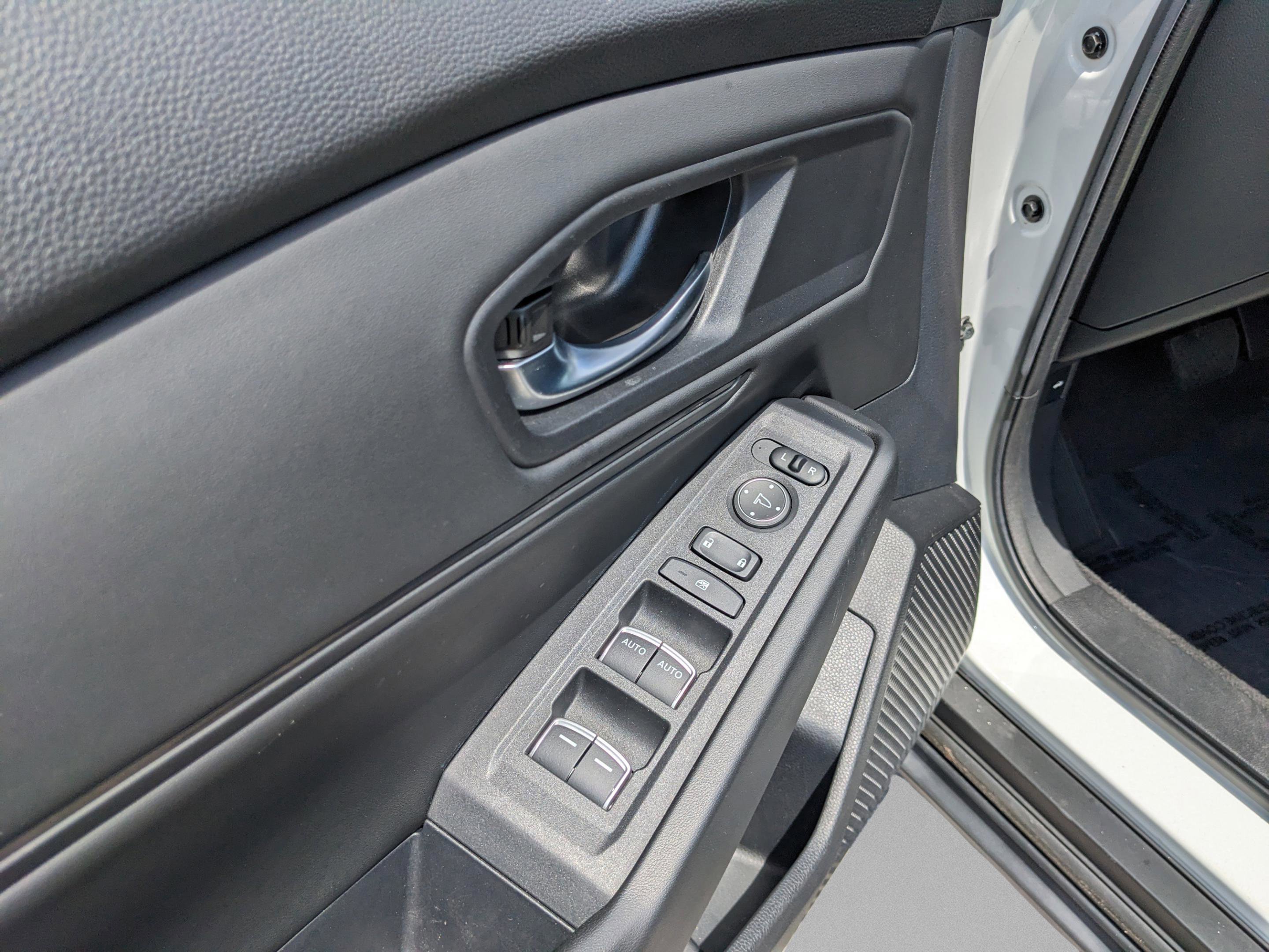 Used 2023 Honda Accord EX image 23