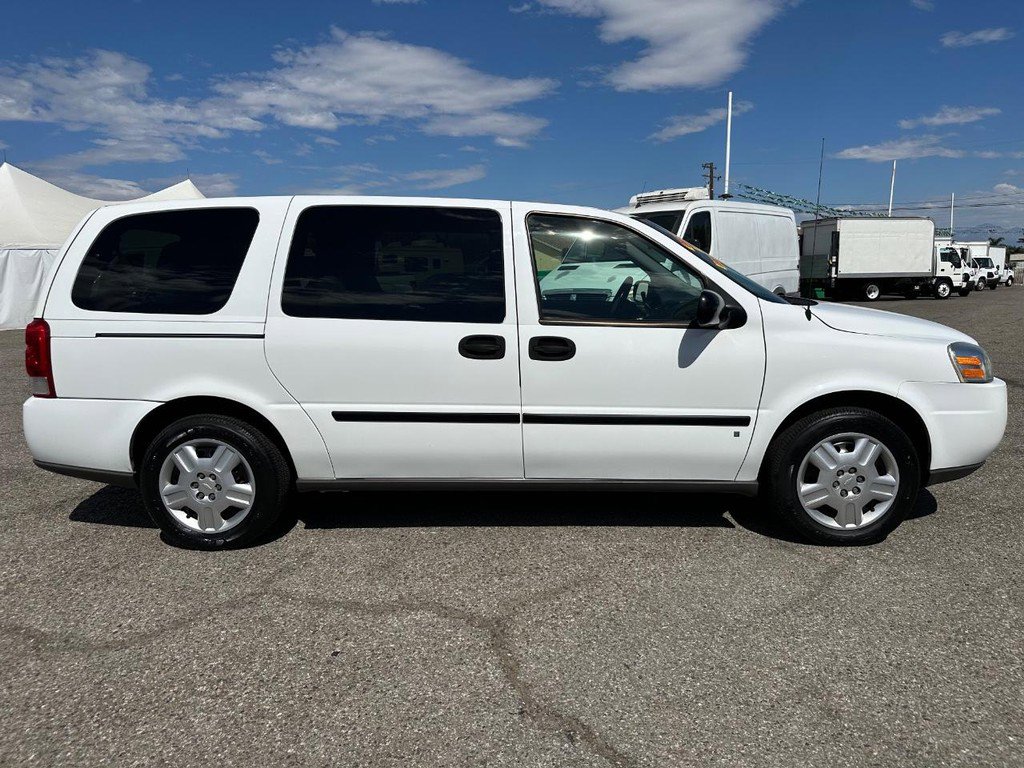 Used 2008 Chevrolet Uplander LS w/ Climate Package image 4