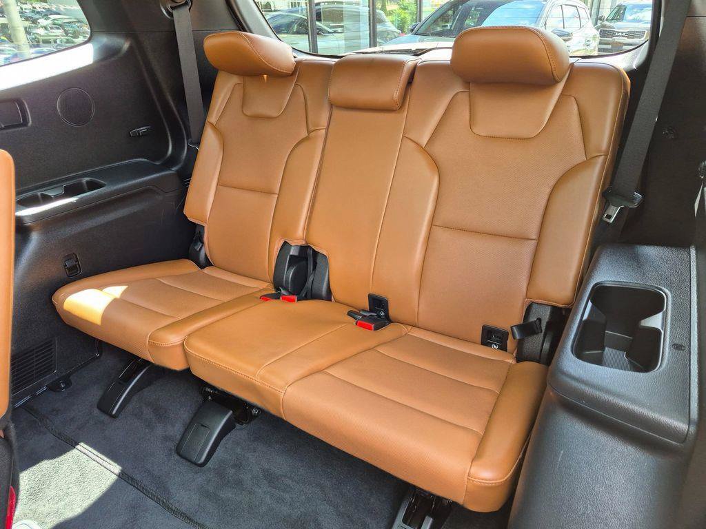 Certified 2024 Kia Telluride SX Prestige X-Line AWD/4WD image 32
